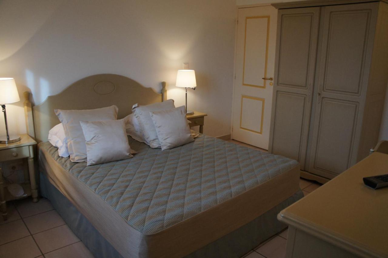 Hotel Terriciae Aux Portes De Maussane Les Alpilles Bagian luar foto