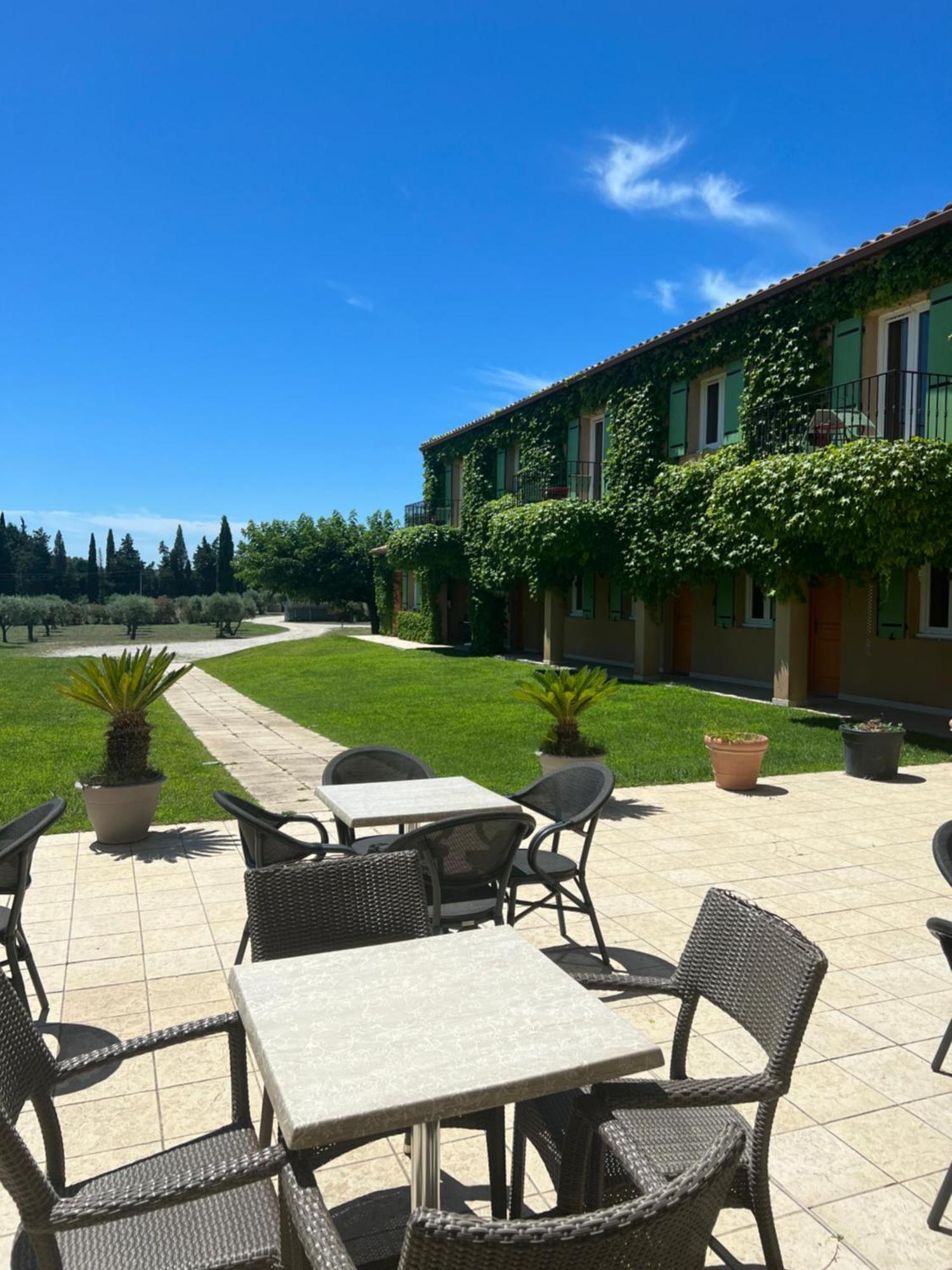 Hotel Terriciae Aux Portes De Maussane Les Alpilles Bagian luar foto