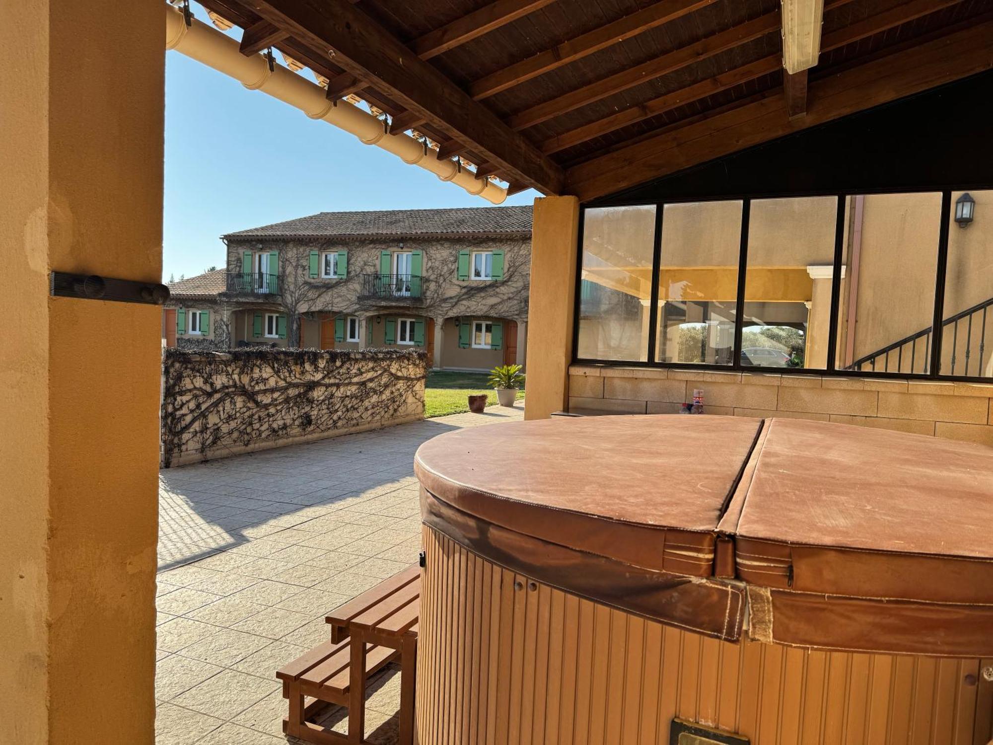 Hotel Terriciae Aux Portes De Maussane Les Alpilles Bagian luar foto