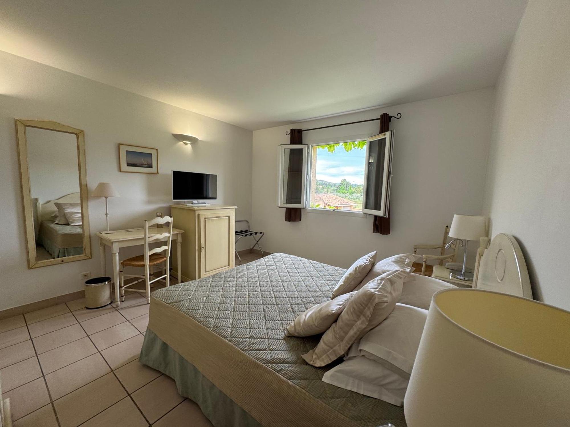 Hotel Terriciae Aux Portes De Maussane Les Alpilles Bagian luar foto
